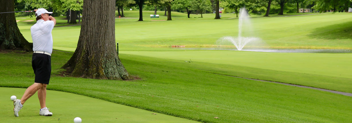 Man playing golf